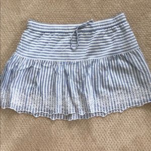 Blue vineyards vines skirt